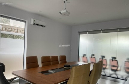 Bán nhanh căn biệt thự 300m2  có 2 mặt tiền trước sau, khu An Phú Q2